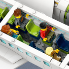 Zestaw klocków Lego City Samolot pasażerski 913 części (60367) - obraz 4