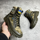 Зручні жіночі черевики із натуральної шкіри з хутряною підкладкою / Взуття хакі з піксельними вставками та нашивкою прапором - зображення 3