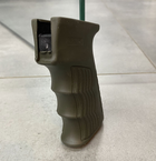 Рукоятка пістолетна прогумована AK 47/74 GRIP DLG-098, колір Олива, з відсіком для батарейок (241706) - зображення 4
