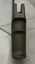 Рукоятка пистолетная прорезиненная для AR15 DLG TACTICAL (DLG-106), цвет Койот, с отсеком для батареек - изображение 2
