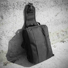 Черная тактическая сумка-рюкзак барсетка на одной лямке MFH T0445 + USB выход - изображение 9