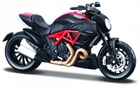 Metalowy model motocykla Maisto Ducati Diavel Carbon z podstawką 1:18 (5907543770528) - obraz 1