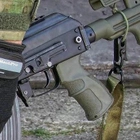 Пистолетная рукоятка для AK-47, 74, Сайга Fab Defense AG 47G, Олива - изображение 2