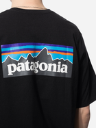 Koszulka męska długa Patagonia P-6 Logo Responsibili-Tee "Black" 38504-BLK M Czarna (192964185197) - obraz 4