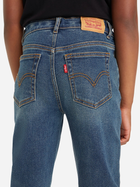 Jeansy mom fit młodzieżowe dziewczęce Levi's Lvg Mini Mom Jeans 4EG377-BIU 134-140 cm Ciemnoniebieskie (3666643045876) - obraz 3