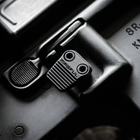 Кнопка скидання магазину для AR/M4 Magpul Enhanced AR Magazine Release Black - зображення 4