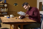 Zestaw klocków LEGO Star Wars Sokół Millennium 921 elementy (75375) - obraz 5