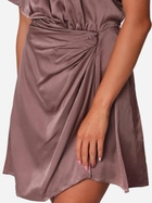 Sukienka kopertowa krótka letnia damska Ax Paris DA1678 XL Taupe (5063259023348) - obraz 3
