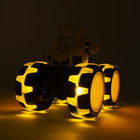 Samochodzik Tomy Monster Treads Bumblebee ze świecącymi dużymi kołami (0036881474227) - obraz 4