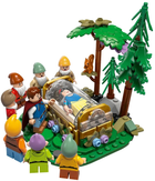 Zestaw klocków Lego Disney Chatka Królewny Śnieżki i siedmiu krasnoludków 2228 elementów (43242) - obraz 3
