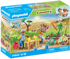 Zestaw figurek Playmobil Country Idyllic Vegetable Garden with Grandparents z akcesoriami 69 elementów (4008789714435) - obraz 1