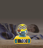 Lampka nocna-budzik Lexibook Nightlight Alarm Clock With Sounds Minions (3380743084602) - obraz 4