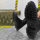 Мужские кожаные Берцы Shaved на меху с резиновой подошвой / Зимние высокие Ботинки черные размер 44 - изображение 5