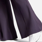 Spodnie sportowe damskie szerokie adidas Flared W IS2673 XS Fioletowe (4066766870154) - obraz 3