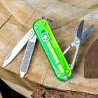 Складной нож-брелок VICTORINOX Classic Green Tea 7 функций 4 см, нержавеющая сталь X50CrMoV15