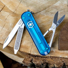 Складной нож-брелок VICTORINOX Classic Sky High 7 функций 4 см, нержавеющая сталь X50CrMoV15