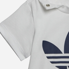 Komplet chłopięcy (koszulka + spodenki) adidas Trefoil Shorts Tee Set IB8638 104 Niebieski/Biały (4066752244464) - obraz 2