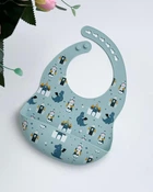 Слюнявчик силиконовый цвет Light blue с рисунком Рыцари ВР381