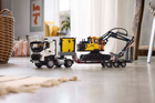 Zestaw klocków LEGO Technic: Ciężarówka Volvo FMX i koparka EC230 Electric 2274 elementy (42175) - obraz 12