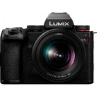 Беззеркальный фотоаппарат Panasonic Lumix S DC-S5 II Kit S 20-60mm f/3.5-5.6 (DC-S5M2KEE)