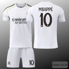 Детская футбольная форма Real Madrid 2025/26 — Kylian Mbappé №10 (домашняя, белая), размер 26 (рост 140–145 см)