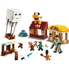 LEGO Minecraft 21273 Атака на село з привидами та повітряними кульками, іграшка для хлопчиків та дівчаток, подарунок до Дня захисту дітей