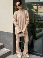Костюм жіночий